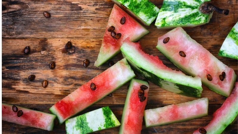 Wassermelone auf Komposter